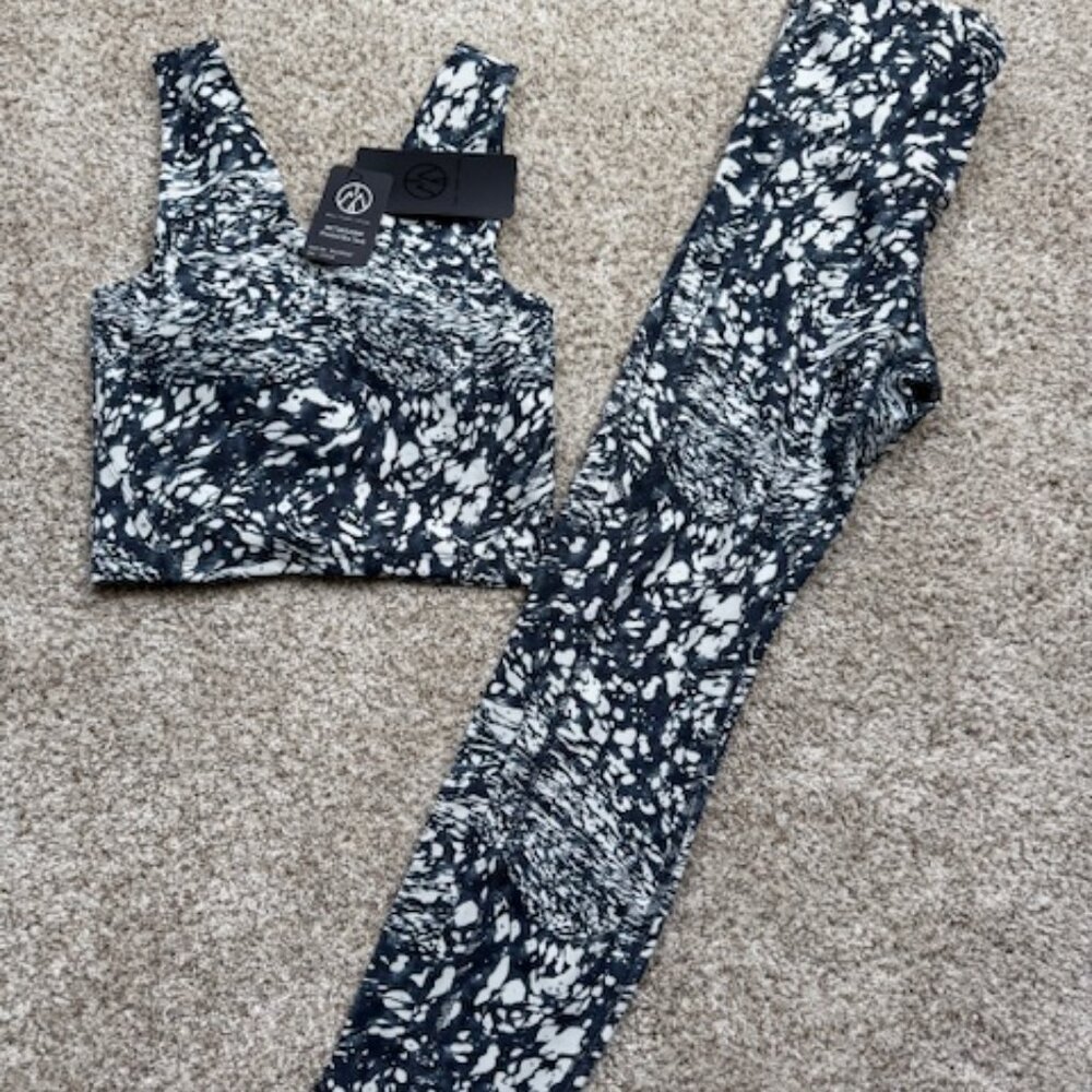 NWT Move Theology Activewear Matching Sports Bra Top & Leggings Size XS